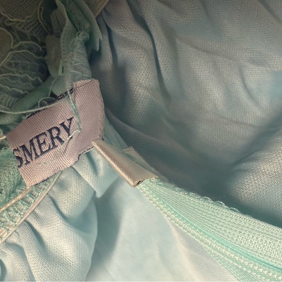 Elegant Lace Midi Dress in Light Blue - Picture 6 of 7